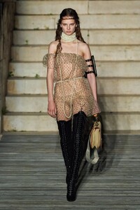 00064-gucci-resort-2023-credit-salvatore-dragone-gorunway.thumb.jpg.15382f9f5852f6e06bed9c2cdbf54b32.jpg