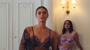 1272059241_TaylorMarieHill-VictoriasSecret2023IntroducingFall2.thumb.jpg.9d7a1e65048d8f99e188e983da4963b5.jpg