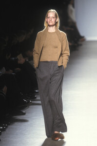 1380801437_IsaacMizrahi1998WomenRTW37.thumb.jpg.49d906d75833acd3abfd731546b053c9.jpg