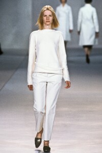 1549764595_LouisVuitton1998WomenRTW12.thumb.jpg.dd12d68b7b20a9ebd72871c4ec8cbeed.jpg