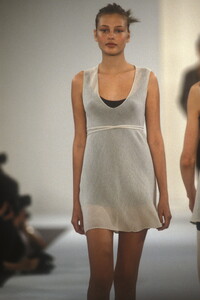 1933181924_CalvinKlein1994WomenRTW31.thumb.jpg.841790641042fd3b36ef4466194b1b82.jpg