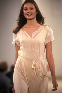 1986646007_RalphLauren1994WomenRTW9.thumb.jpg.7adae339b7071cc2f12b33959baae7d9.jpg