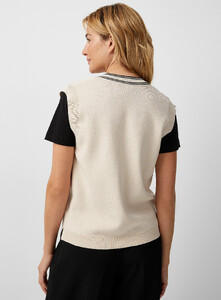 Contemporaine - Graphic contrast V-neck sweater vest - Tan - A2_1.jpg