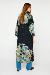 black-placement-floral-longline-kimono (2).jpg