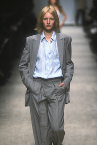 334938821_IsaacMizrahi1998WomenRTW51.thumb.jpg.f944562d367b784714aafaaa5b28592c.jpg