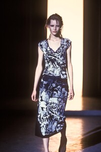 56955888_JeanColonna1994WomenRTW6.thumb.jpg.614c5fc3c317e2b70e15debf8fbb6858.jpg