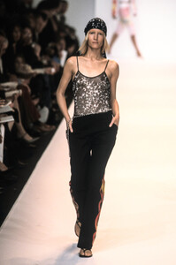 617871864_AnnaSui1998WomenRTW33.thumb.jpg.a6069b309a773c652ed13c3223a89edc.jpg
