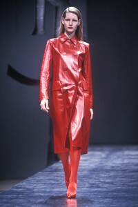 696984001_YvesSaintLaurent1999WomenRTW10.thumb.jpg.118047aaa76e6f8824d6eb680032aa5e.jpg