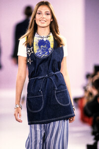 801398696_AnnaSui1994WomenRTW53.thumb.jpg.c271d706d8847a95440380016bb7dc72.jpg