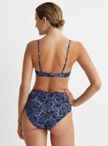 Simons - Minimalist moulded top - Patterned Blue - A2_1.jpg