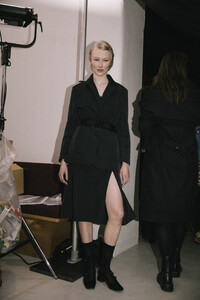 AW23-Copenhagen-Fashion-Week-BaumundPfergarten-Backstage-BryndisThorsteinsdottir-9.thumb.jpg.6535dc877e4aeb96bb10137653df0fb5.jpg