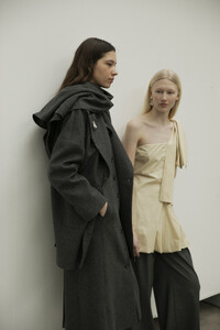 AW23-Copenhagen-Fashion-Week-TheGarment-Backstage-BryndisThorsteinsdottir-39.thumb.jpg.9bc1970d09c8b35f690e8abd995e4daf.jpg