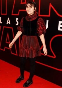 Ally-Ioannides-Body-Measurements-Stats.jpg