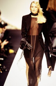 Christian-Dior-FW-1993-2.thumb.jpg.fcc658ea8e030b08d441a68ced35b413.jpg