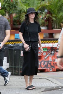 Courteney-Cox---With-daughter-Coco-Arquette-out-in-New-York-12.jpg