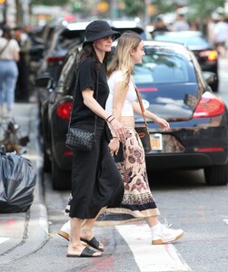 Courteney-Cox---With-daughter-Coco-Arquette-out-in-New-York-29.jpg
