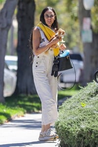 Demi-Moore---Seen-in-Los-Angeles-03.jpg