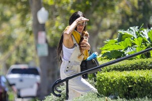 Demi-Moore---Seen-in-Los-Angeles-08.jpg