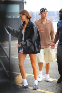 Hailey-Bieber---With-Justin-spotted-at-Air-Pegasus-Heliport-in-New-York-13.jpg