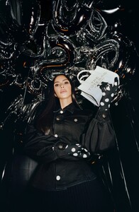 Kim-Kardashian-Bag-Marc-Jacobs-Fall-2023.jpg