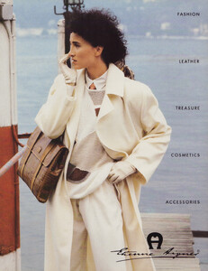 MadameDe0287_009.thumb.jpg.819f9d8f1eea19929340b36626e0f6d3.jpg