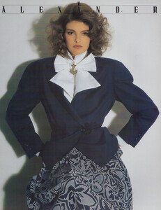MadameDe0287_027.thumb.jpg.6003b488d808f7a4e33e57fe421b21f2.jpg