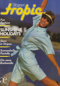 MadameDe0487Elegance_002.thumb.jpg.85d0a942aa971fb7e7a871580051efd8.jpg