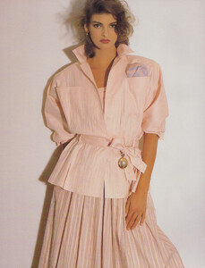 MadameDe0487_035.thumb.jpg.ae57f7fb0c3b3e2b3080fa3af3c815cc.jpg