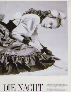 MadameDe0687_024.thumb.jpg.e0587fe5932e9de35edd0d59a5d34bcf.jpg