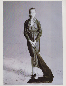 MadameDe0687_026.thumb.jpg.83770677d40f2091efd2ba5dc9432161.jpg