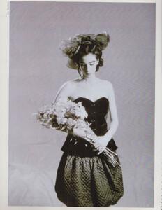 MadameDe0687_031.thumb.jpg.e607e86369043fb8b534288d9663614e.jpg