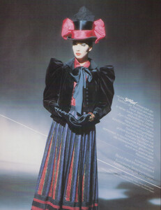 MadameDe1186_047.thumb.jpg.1acc0a089791c798fd710675cb860185.jpg