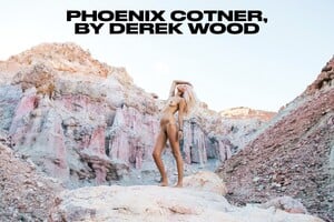 Phoenix-Cotner-Nude-15.thumb.jpg.a7f2e4066231732976d052308cab19f5.jpg