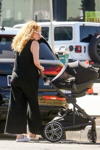 Rumer-Willis---Takes-her-baby-out-in-West-Hollywood-12.jpg