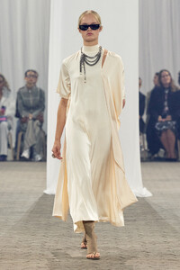 SS24-CopenhagenFashionWeek-Gestuz-Runway-@jamescochranephoto-2x3-12.thumb.JPG.ad2f43d0d02f4dc71257a8e6d33dc65c.JPG