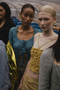 SS24-CopenhagenFashionWeek-TGBotanical-Backstage-@thestreetland-15.thumb.jpg.16f24acded68cdb93f95c5dc6f15bde8.jpg