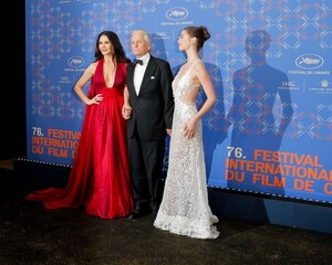 catherine-zeta-jones-and-caryz-zeta-douglas-at-cannes-film-festival-opening-dinner-05-16-2023-0.jpg