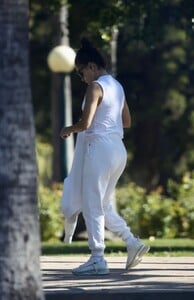 eva-longoria-out-at-a-park-in-los-angeles-08-27-2023-1.jpg