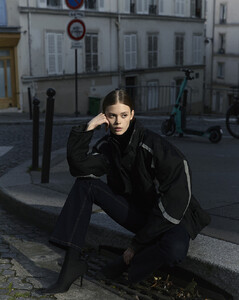 gallery_model_Ml1gq39chboL.jpg