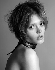 gallery_model_QuhbaeKA7XON.jpg