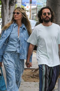 heidi-klum-and-tom-kaulitz-out-in-los-angeles-05-30-2023-2.jpg