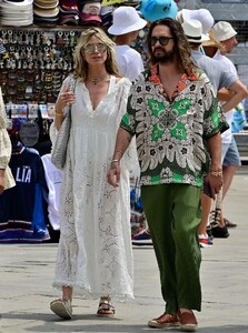 heidi-klum-and-tom-kaulitz-out-in-venice-06-23-2023-1.jpg