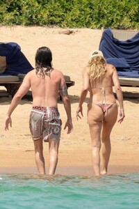 heidi-klum-in-bikini-at-a-beach-in-porto-cervo-07-16-2023-4.jpg