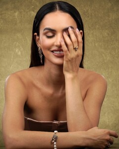 helenagomes8_344637389_895314251765426_7354607246853804743_n.jpg