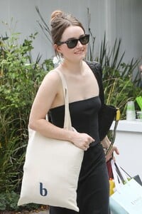 kaitlyn-dever-at-the-day-of-indulgence-event-in-los-angeles-08-13-2023-2.jpg