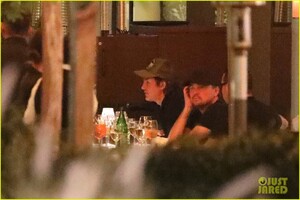 leo-dicaprio-night-out-lucas-haas-01.jpg