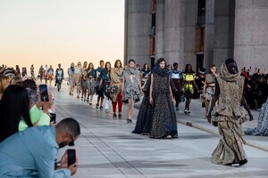 louis-vuitton-resort-san-diego-emily-malan-030.thumb.jpg.39611a6b8a17c026a7320d02fc868ccb.jpg