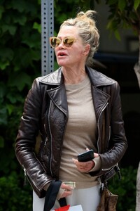 melanie-griffith-leaves-melanie-grant-store-in-los-angeles-05-11-2023-2.jpg