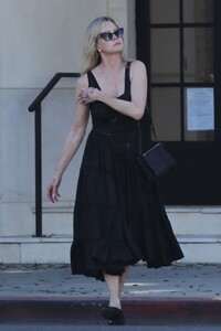 melanie-griffith-out-and-about-in-beverly-hills-02-11-2022-0.jpg