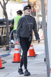 melanie-griffith-out-and-about-in-los-angeles-01-17-2023-5.jpg